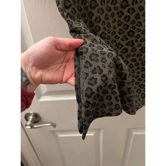 Rabbit Rabbit Rabbit Shirt - Picture 3 of 4